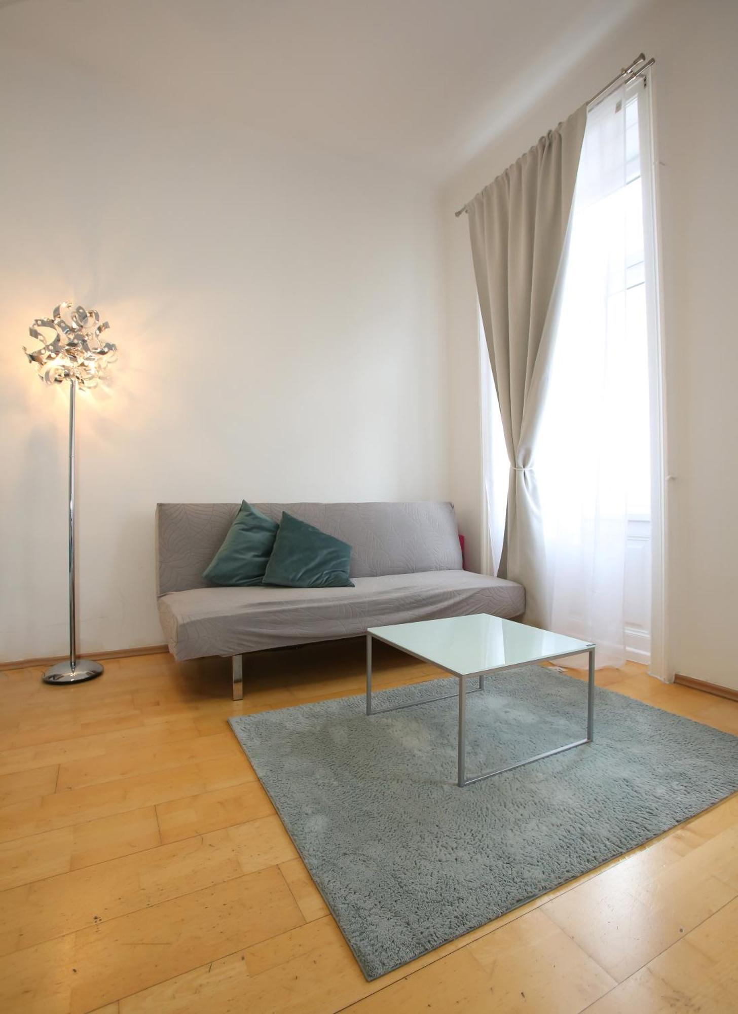 Downtown Bliss Modern Retreat With Free Parking And Fast Internet 600 Mbits Lejlighed Wien Eksteriør billede